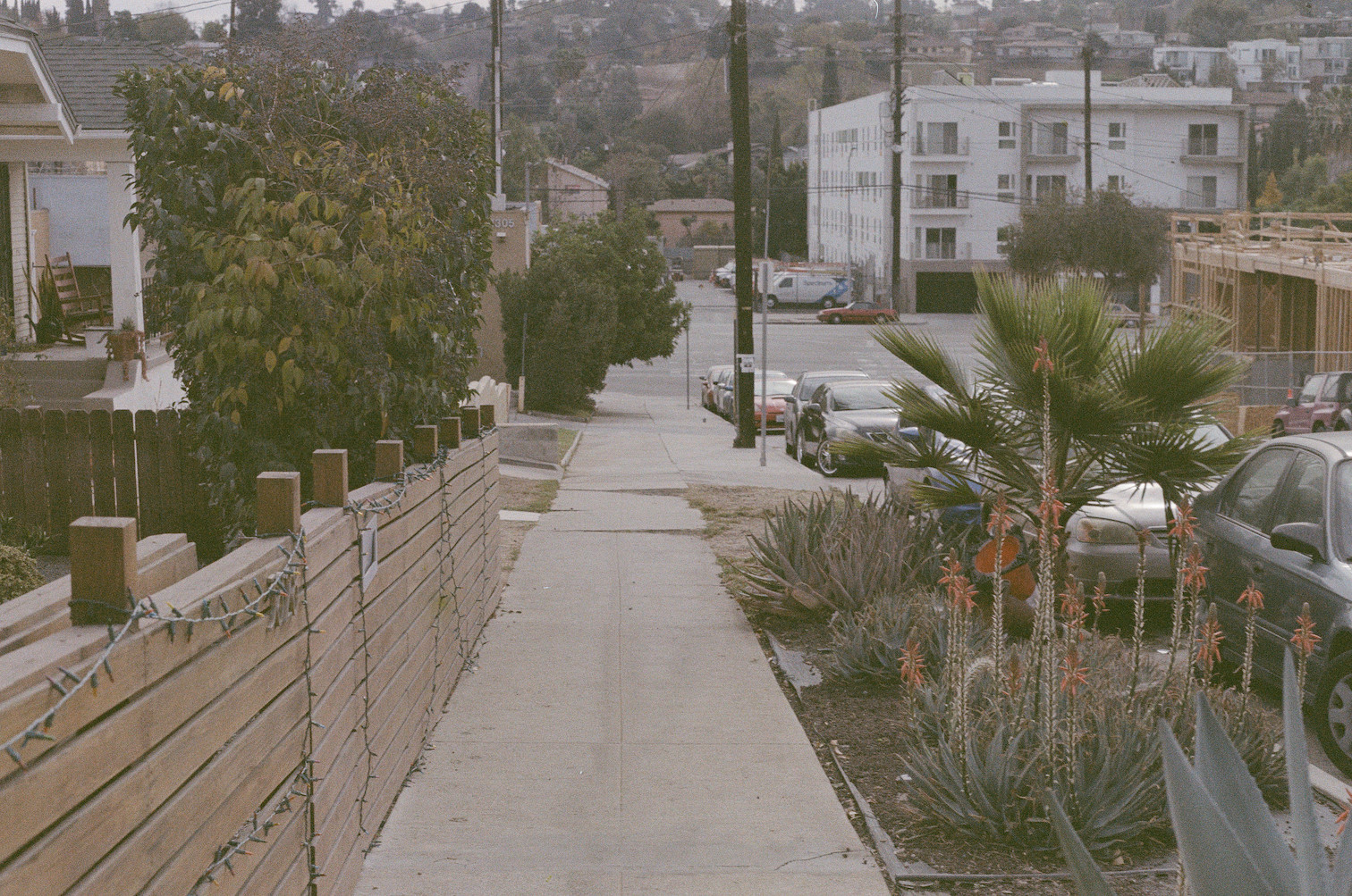 Residential sidewalk over at Eagle Rock, LA. December 2017